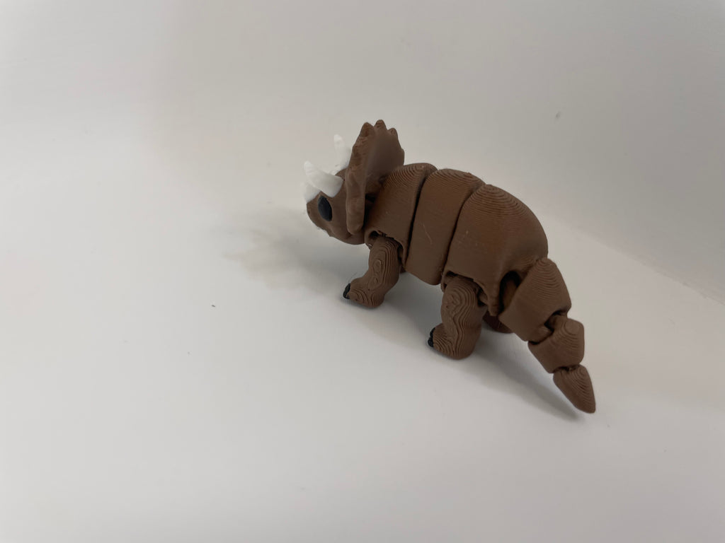 Articulated Triceratops – Dinosaur Figure – product photo