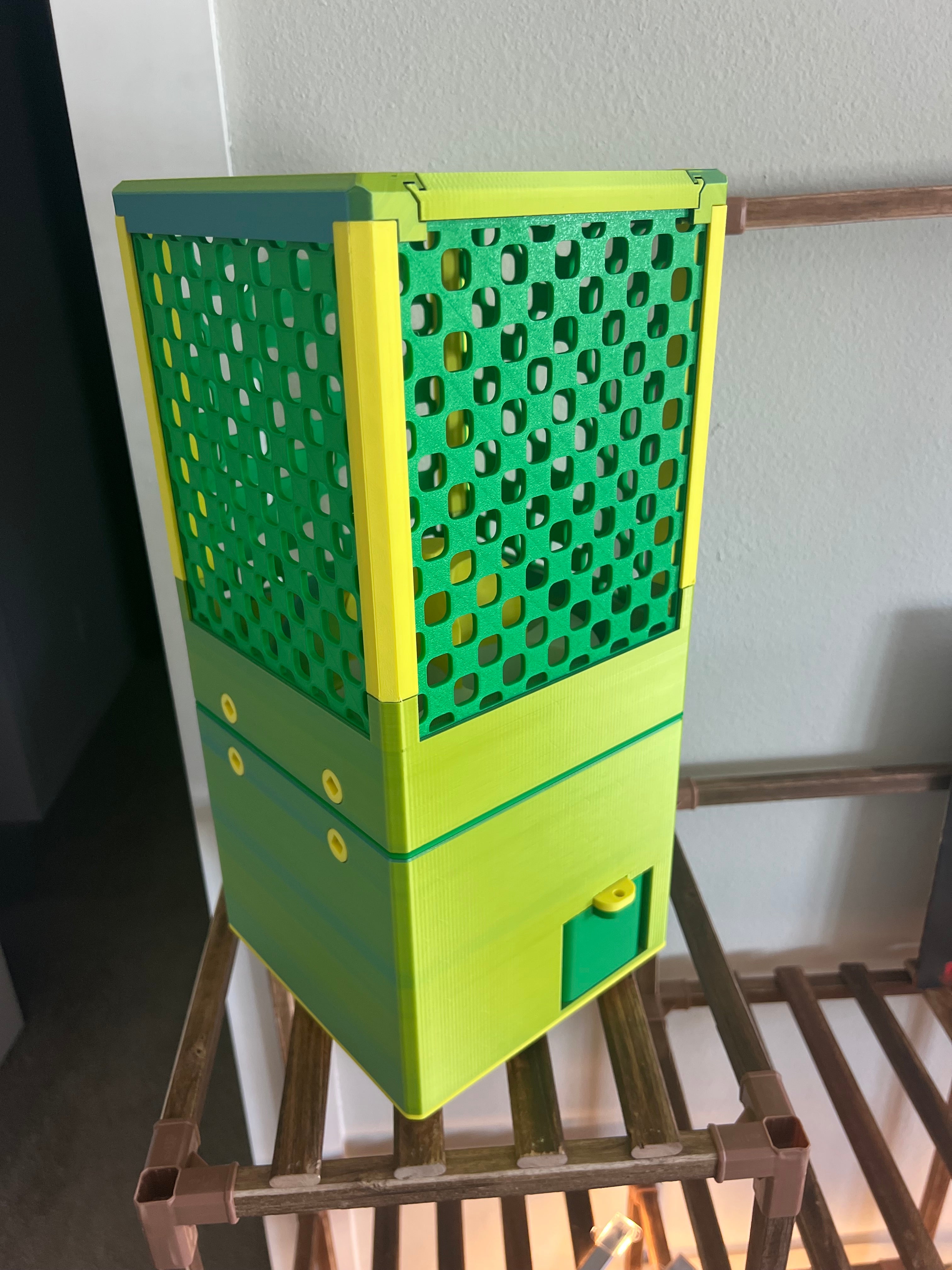 GachaPop Lite - Green/Yellow